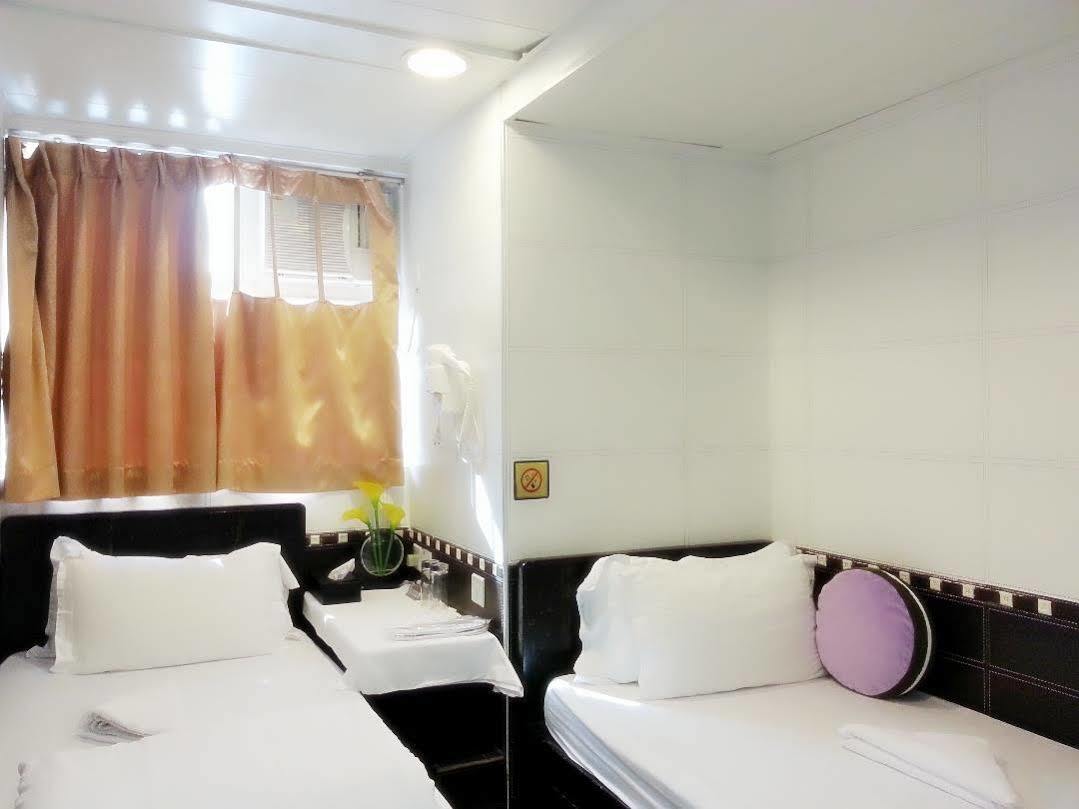 Happy Bee Hostel Хонконг Екстериор снимка