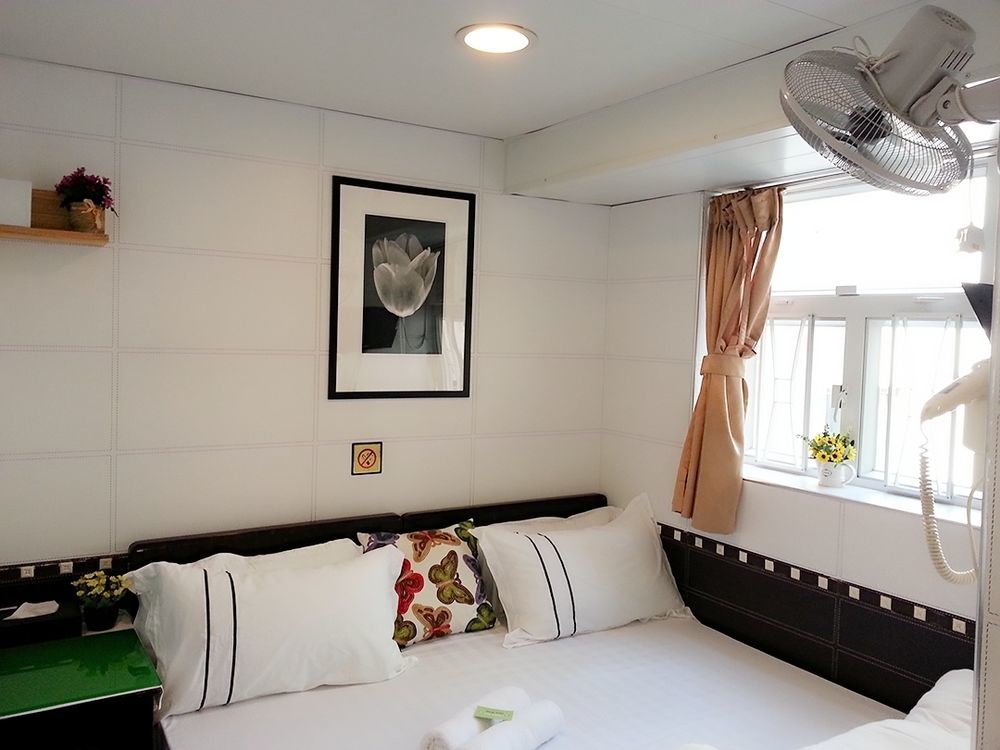 Happy Bee Hostel Хонконг Екстериор снимка